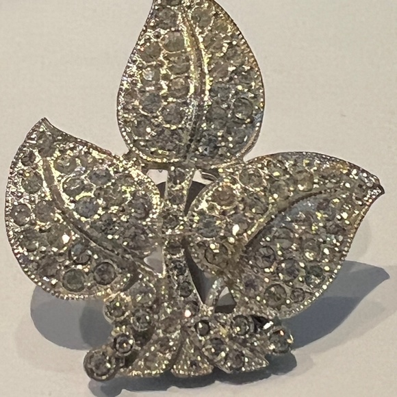 Antique Art Deco Pot Metal Icy Clear Crystal Dress Clip 30s - Picture 4 of 11